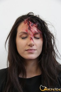 maquillage accident de la route by Arteide